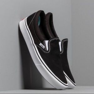 COPY - Vans Comfycush Slip-On Black/True White